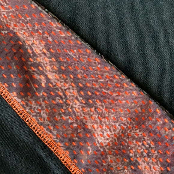 Mens Mossy Oak Short Sleeve Black & Orange Fast Drying Moisture Wicking NWT - Picture 3 of 9